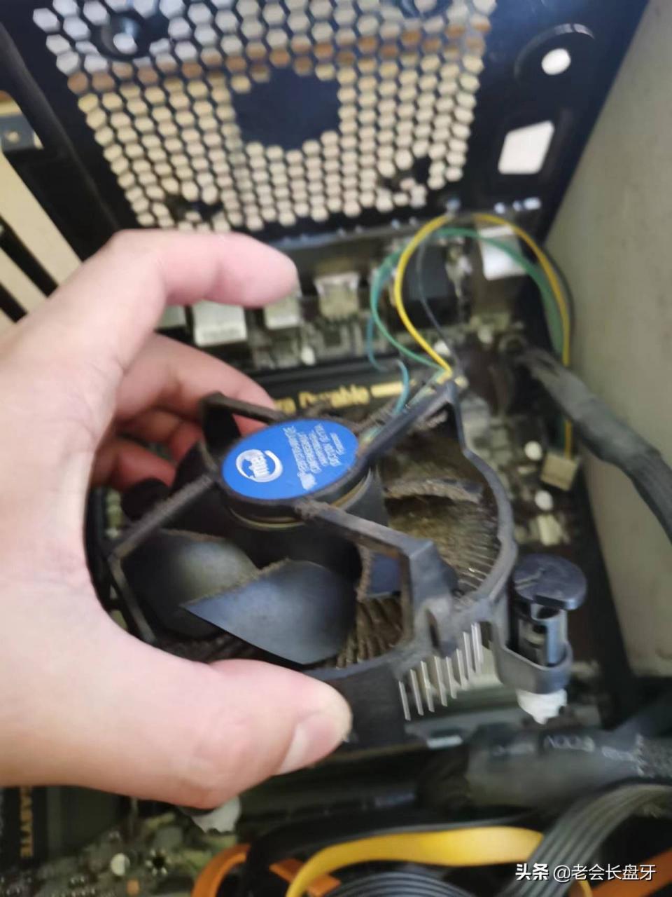 老电脑换个散热器(电脑更换散热器)