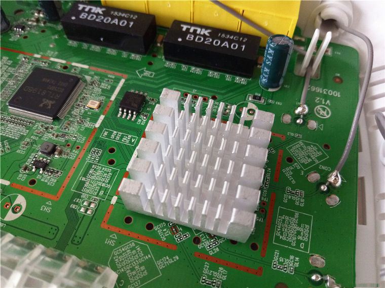 腾达F9值得买吗？腾达F9 600M无线路由器全面图解评测
