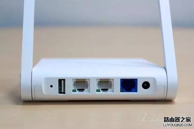 路由器上的USB接口是干什么用的？